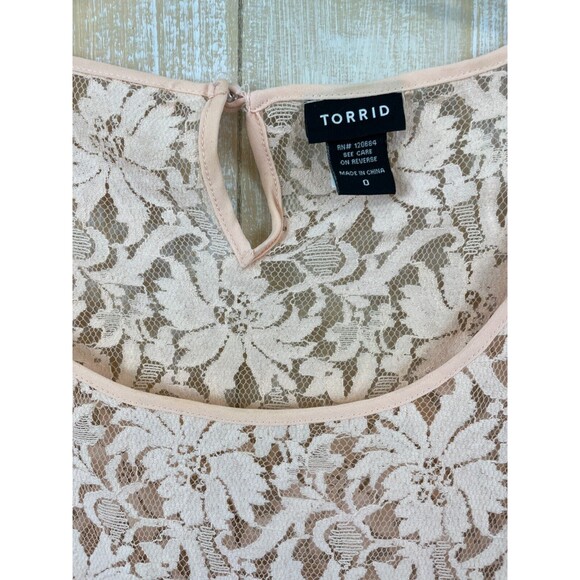 Torrid Pale Peach Pullover ALL LACE Sheer Scoop Neck Top Size 0 - Picture 2 of 7